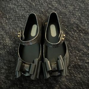 Black Glitter Mini Melissa